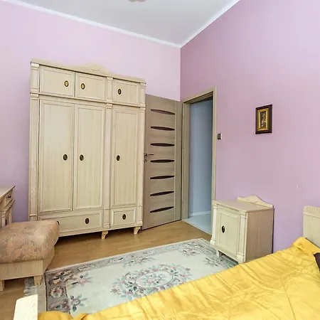 Neptun Twelve Apartment *